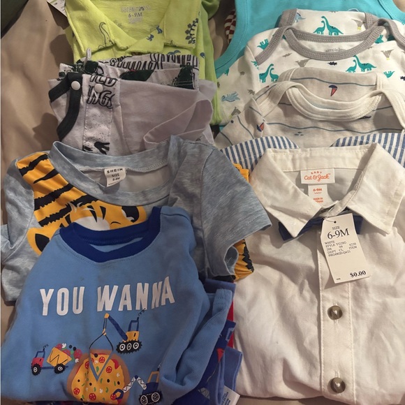 Bundle 6-9month boy clothes - Picture 1 of 11